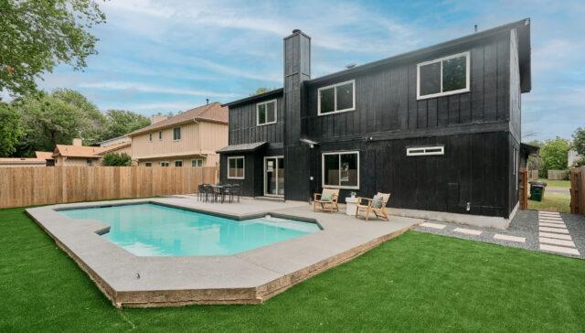 Homeowner Yard Remodel Before After: Best Contractors TX