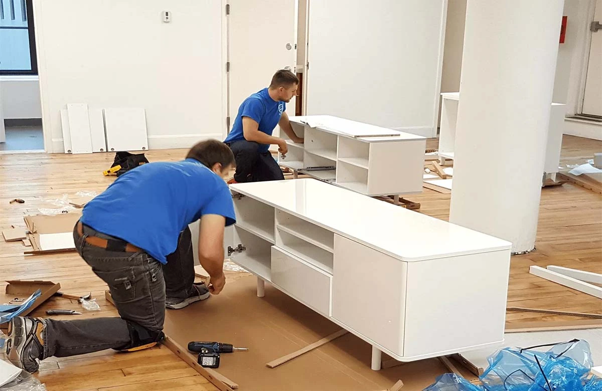 The right home remodeling contractor in Austin ensures detailed execution, from cabinetry to layout assembly, for efficient room upgrades.