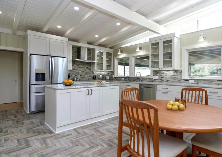 Plan your kitchen remodel in Austin Texas: full checklist starts here with a clean, functional, and luxurious modern kitchen design.