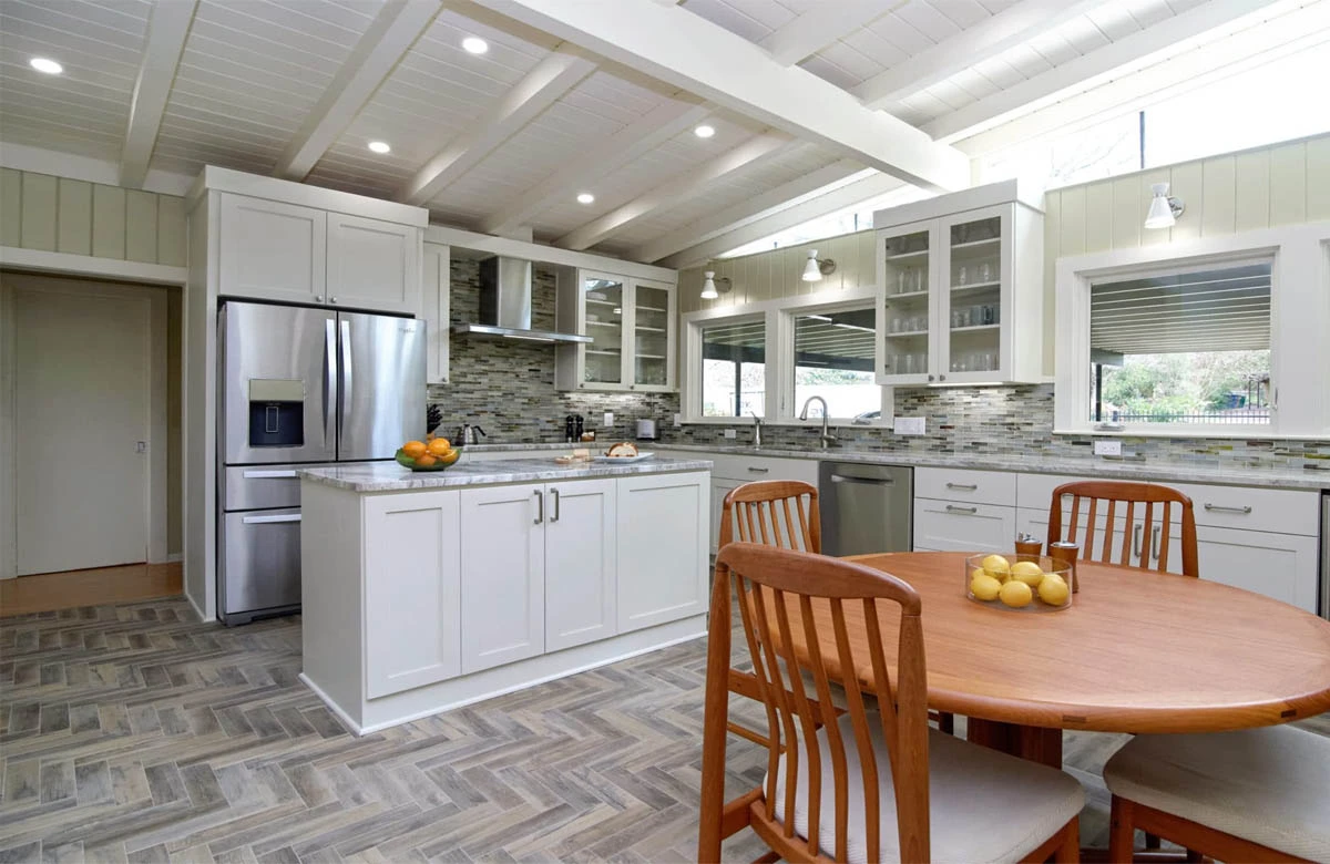 Plan your kitchen remodel in Austin Texas: full checklist starts here with a clean, functional, and luxurious modern kitchen design.