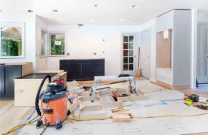 Key differences between remodeling contractors vs. companies in Austin shown in a clean, easy-to-scan layout.