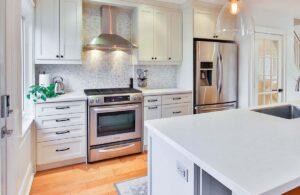 Upgrade your space with expert kitchen remodelers in Austin. Affordable rates, premium finishes, and fast project turnaround.