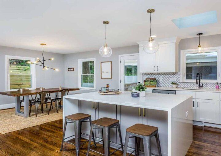 Expert design and split level kitchen remodel in Austin tailored to your home.