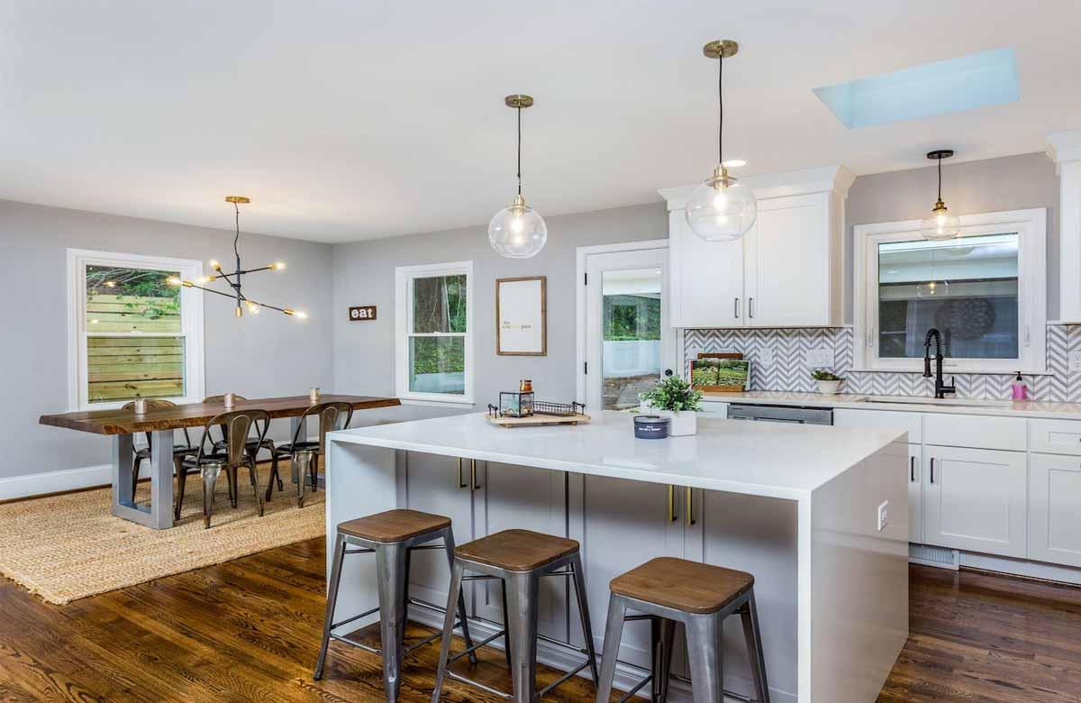 Expert design and split level kitchen remodel in Austin tailored to your home.