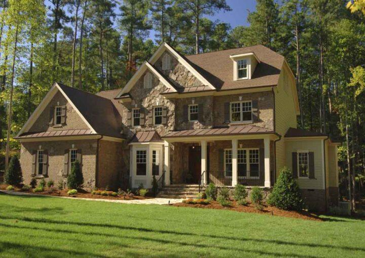 Searching for General Contractors near Austin? Our team handles construction, remodeling, and repairs with expert project management.