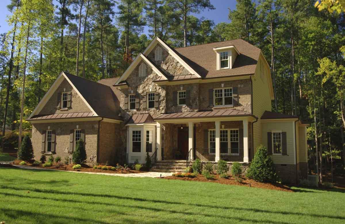 Searching for General Contractors near Austin? Our team handles construction, remodeling, and repairs with expert project management.