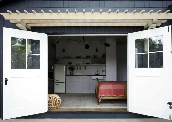 Best Garage Conversion Contractor Austin