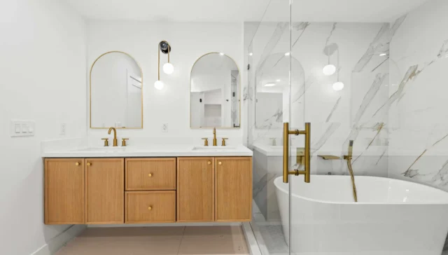 Curbless Walk-In Shower Remodel: The 2026 Guide for Austin Homeowners
